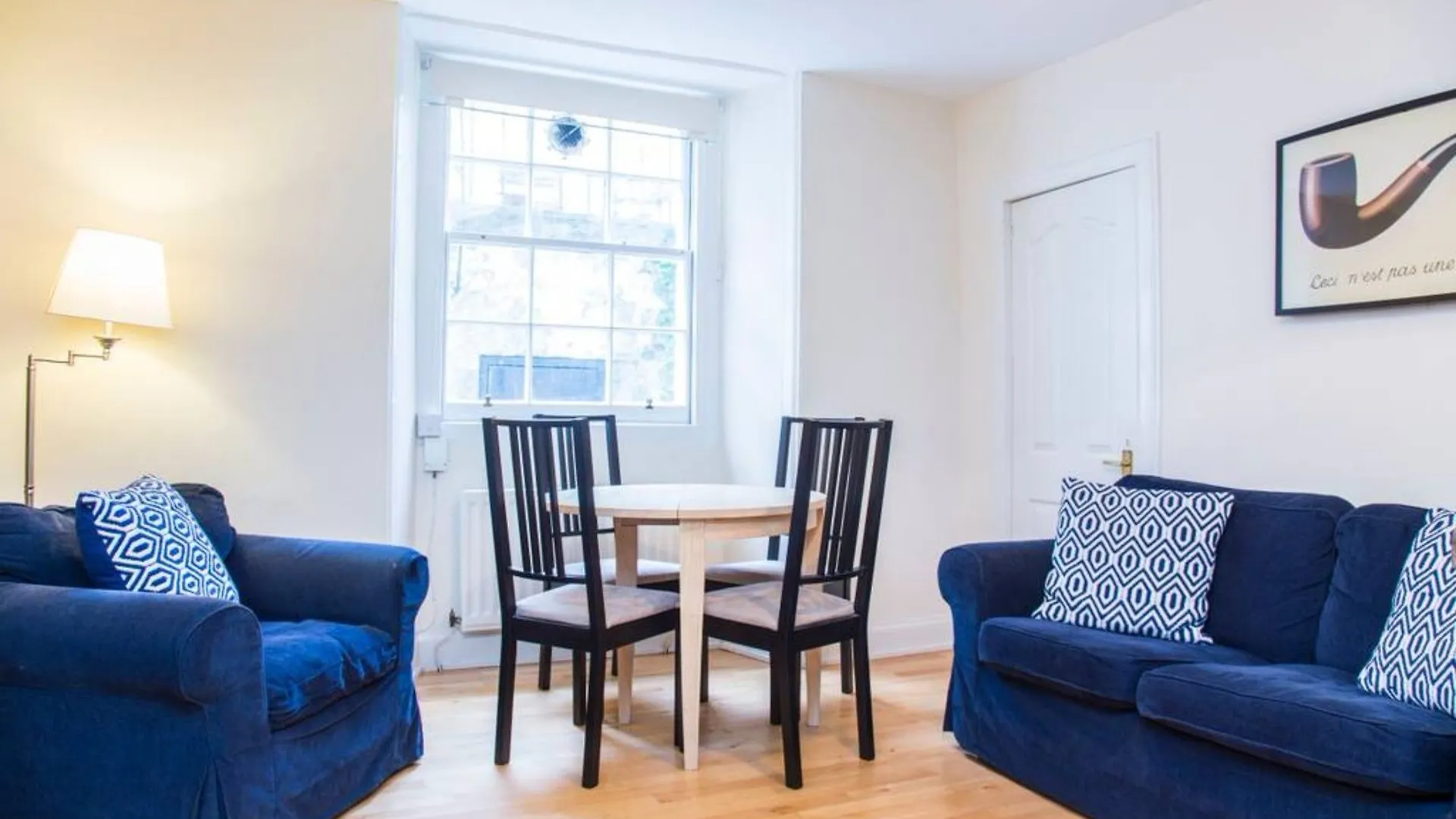 2 Bedroom Flat In West End Sleeps 4 Edinburgh